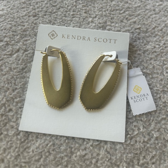 Kendra Scott Gold Hoop Earrings “Adeline Hoop” - Picture 3 of 11